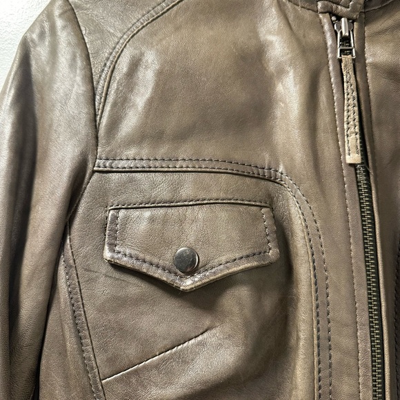 2/$100 Danier - Vintage Genuine Leather Jacket - Picture 2 of 4